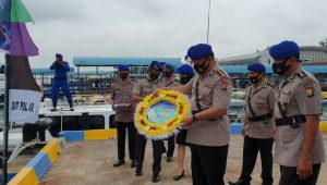 Upacara Tabur Bunga Dalam Rangka HUT Polairud Yang Ke-70
