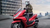 Tips Cari Aman Berkendara Saat Berpuasa