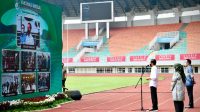 President Jokowi Inspects Mass Vaccination for Public and People with Disabilities at Pakansari Stadium