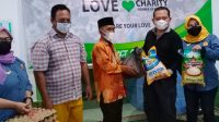 Love Charity Member Of Perwara Berbagi Donasi Kepada Penduduk Pulau Lance