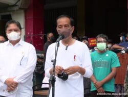 Presiden Jokowi Luncurkan Program Bantuan Tunai untuk PKL dan Warung 