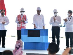 Presiden Resmikan Terminal Multipurpose Wae Kelambu Pelabuhan Labuan Bajo, NTT
