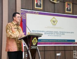 Gubernur Ansar Terima  Laporan Hasil Pemeriksaan BPK Tahun 2021