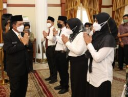 Gubernur Kepri Melantik Pejabat Eselon II, III dan IV di Lingkungannya