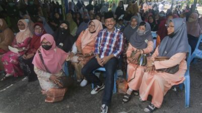 Disemangati Rudi, Warga Kundur Karimun Kompak Ingin Semakin Maju