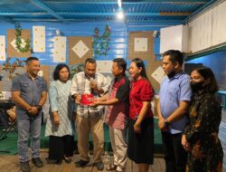 Tunjukan Rasa Bertoleransi Beragama, Kajari Natuna, Beri Bingkisan Ke Salah Satu Tokoh Agama Sedanau