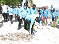Ikut Gerakan Bersih Pantai Bersama Menteri KKP, Amsakar Sampaikan Kondisi Pesisir dan Pembangunan Batam Umumnya