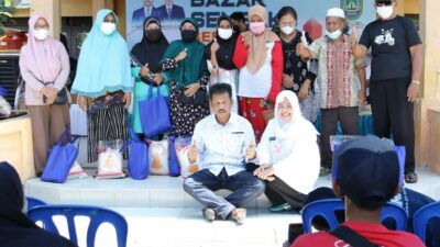 Hari Pertama Penayaluran Sembako Murah, Rudi Ikut Salurkan 11.775 Paket Sembako Hingga ke Hinterland