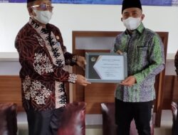 Wali Kota Molen Terima Penghargaan Apresiasi Kementerian Agama RI