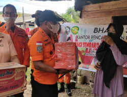 HUT Basarnas Ke 50, KPP Natuna Bagi-Bagi Sembako