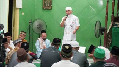 Ulah Wali Kota Molen, Jamaah Dari Salah Satu Masjid Tertua Di Parit Lalang Tertawa Lepas
