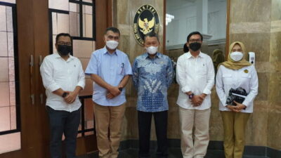 Temui Menteri ESDM, Ini yang di Sampaikan Bupati Natuna