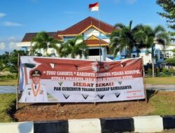 Muka Gubernur Terpampang di Depan Perkim Provinsi