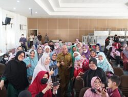 Serahkan Santunan JKK Dan JKM Untuk Para Guru Ngaji, Molen : Ini Semangat Bagi Guru Ngaji
