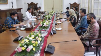 BPK Delivers Audit Reports to President Jokowi