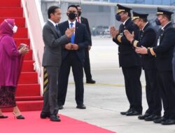 President Jokowi, First Lady Arrive in Indonesia after Overseas Working Visit