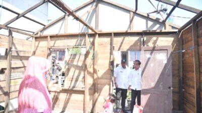 President Jokowi Inspects Area Arrangement and Liveable Houses in Belawan Settlement