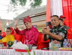 Perdana Pasca Pandemi Covid-19, Wali Kota Molen Antusias Bersamai Ratusan Peserta Dan Ribuan Penonton Karnaval HUT-RI Ke-77