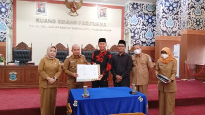 Hadiri Rapat Paripurna Ke-29 Masa Persidangan III, Molen : Kebijakan Pembiayaan Daerah Dalam KUA dan PPAS Tahun 2023 Memberi Kontribusi Positif
