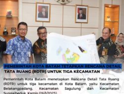Sekda Batam, Serahkan 3 RDTR Kecamatan
