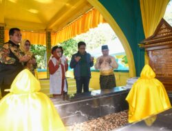 Bersama Gubernur, Gus Halim Ziarah Ke Pulau Penyengat