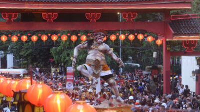 Kesenian Reog Ponorogo Ramaikan Festival Cap Go Meh