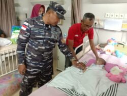 Bersama Camat Bunguran Timur, Lanal Ranai Bantu Penderita Gizi Buruk di RSUD Natuna