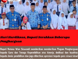 Hari Hardiknas, Bupati Serahkan Beberapa Penghargaan