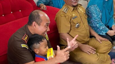 Kajari Asahan Berikan Makanan Tambahan Kepada Anak Teridentifikasi Stunting