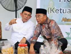 Bersama Menko PMK, Gubernur Ansar Hadiri Halalbihalal Keluarga Besar Muhamadiyah
