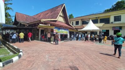 Pelayanan Administrasi di Disdukcapil Sekupang di Kecam Warga Kota Batam