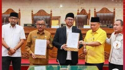 Sekda Jefridin Hadiri Rapat Ranperda RPJP Kota Batam 2024 Sekaligus Pengambilan Keputusan