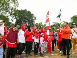 Gubernur Ansar Meriahkan Kegiatan Perlombaan Rakyat Peringatan HUT Ke-79 RI di Kampung Wonosari Tanjungpinang