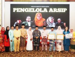 Pemprov Kepri Berikan Penghargaan Kearsipan untuk Perangkat Daerah dengan Kinerja Terbaik