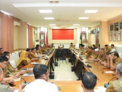 Hari Pertama Bertugas Cen -Jarmin Gelar Rapat Bersama OPD