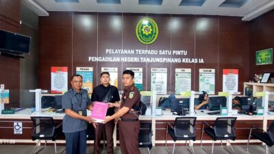 Jaksa Penuntut Umum Karimun Limpahkan Berkas Perkara Tindak Pidana Korupsi DLH ke Pengadilan Tanjung Pinang