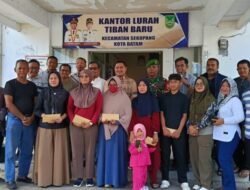 DPRD Kota Batam Serahkan Santunan untuk Korban Longsor Tiban