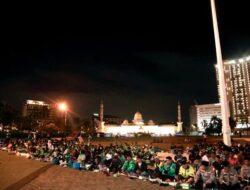 Ketua DPRD Kota Batam Hadiri Aksi Seribu Lilin dan Doa Bersama di Dataran Engku Putri