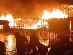 Kebakaran Hebat Landa Kota Apung Sedanau