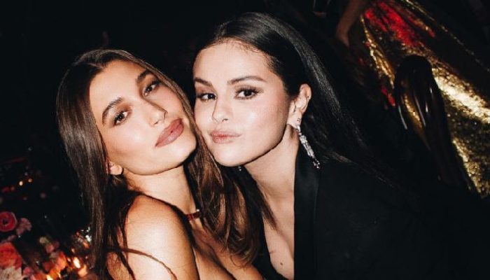 Selena Gomez Tanggapi Santai Pernyataan Hailey Bieber