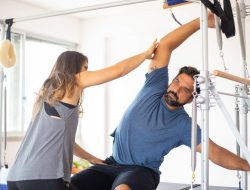 5 Perbedaan Pilates Reformer dan Tower, Pilih yang Sesuai Mu