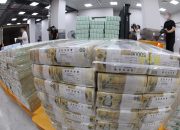 50,000 Won Bills Break Exchange Records Before Lunar New Year