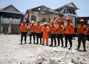 Dari Puing ke Pelangi: Jejak Optimisme Pesantren