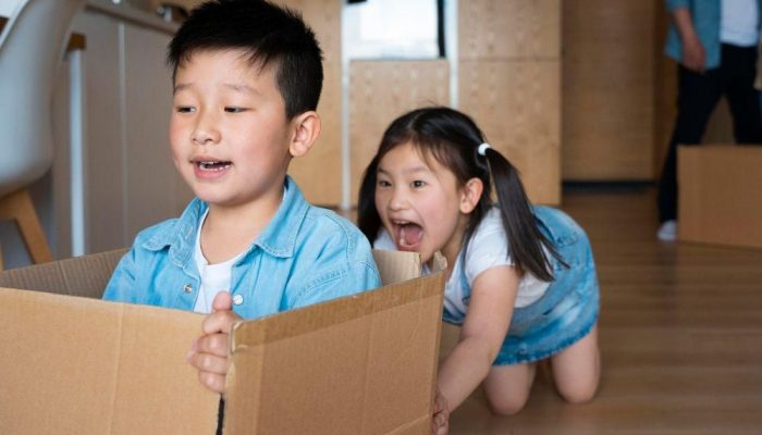 Tidak Butuh Waktu Layar, Anak Sering Bosan Lebih Kreatif!