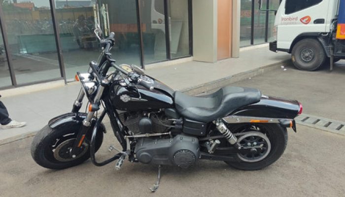 Polisi Buru Pencuri Harley yang Lupa Kunci Setang
