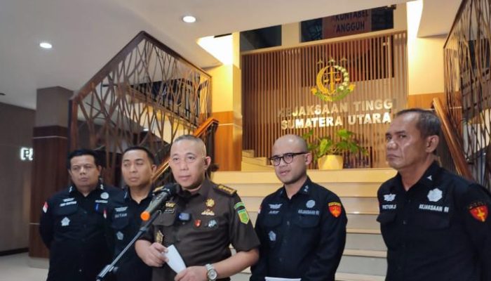 Wajah Lesu Askani, Mantan Kepala BPN Sumut, Di Balik Jeruji Tahanan