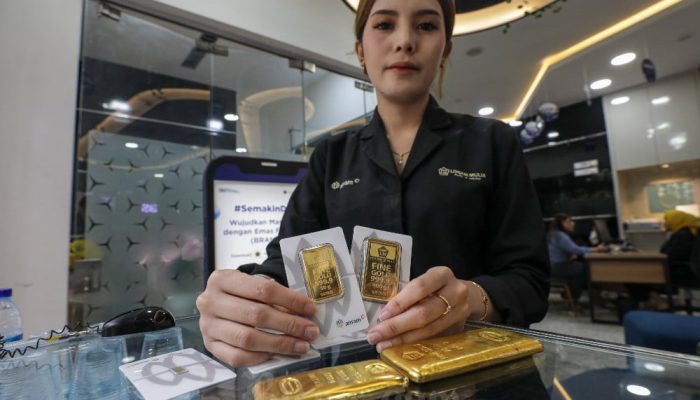Harga Emas Antam Naik Lagi Hari Ini, Rp2,38 Juta per Gram