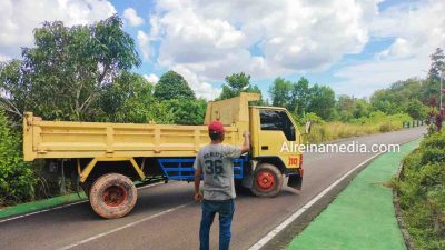 Supir Lori Hendak Mencari Rezeki Diduga Dihalangi di Jalan Navigasi Kijang