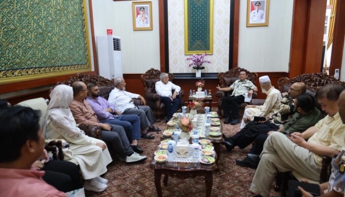 Akselerasi Ekonomi Kepri: Kunjungan Chairman Mustafa Centre Dorong Kerja Sama Pariwisata dan UMKM
