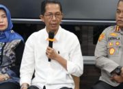 Buruh Demo di Pemko Batam, Wali Kota Amsakar Langsung Buka Ruang Dialog dengan Pekerja